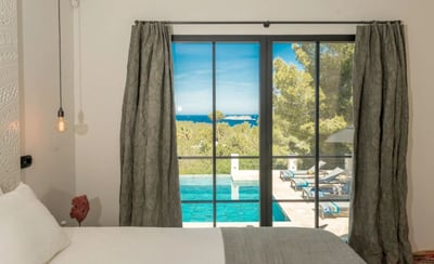 Luxury Villa Photo #31