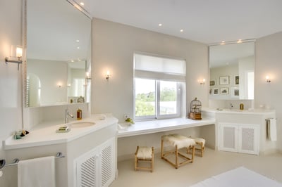 Luxury Villa Photo #40