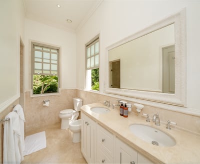 Luxury Villa Photo #26