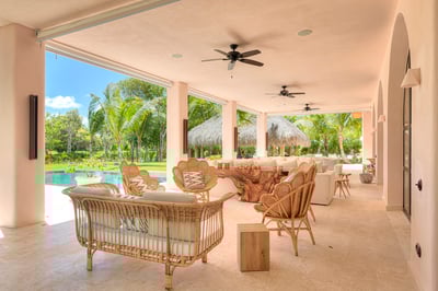 Luxury Villa Photo #7