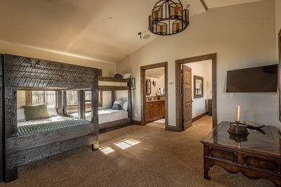 Luxury Villa Photo #14