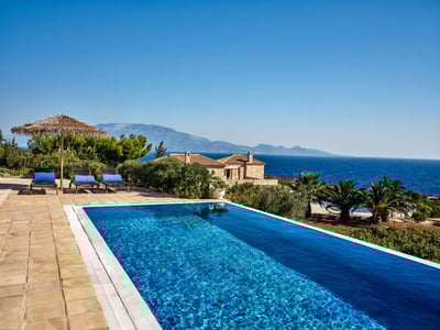 Luxury Villa Photo #2