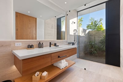 Luxury Villa Photo #49