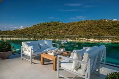 Luxury Villa Photo #16
