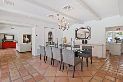 Luxury Villa Photo #29