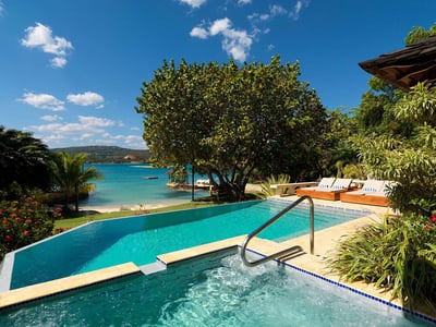 Luxury Villa Photo #3