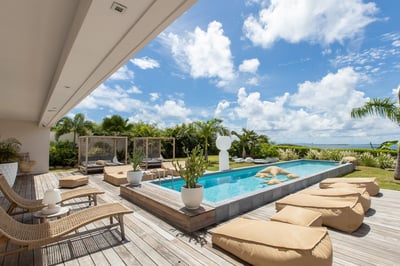 Luxury Villa Photo #2