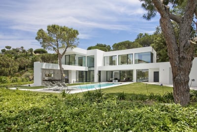 Luxury Villa Photo #2