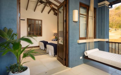 Luxury Villa Photo #11
