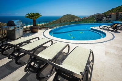 Luxury Villa Photo #9
