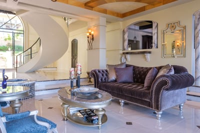 Luxury Villa Photo #20