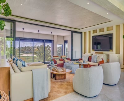 Luxury Villa Photo #27