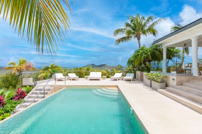 Luxury Villa Photo #4