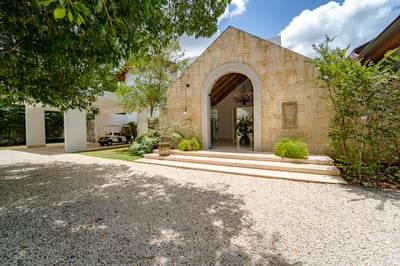 Luxury Villa Photo #57
