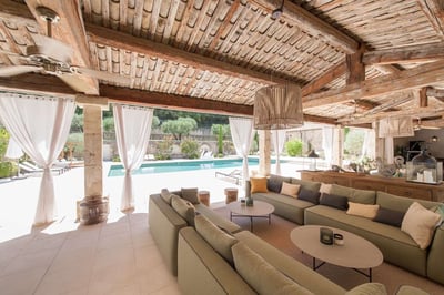 Luxury Villa Photo #3