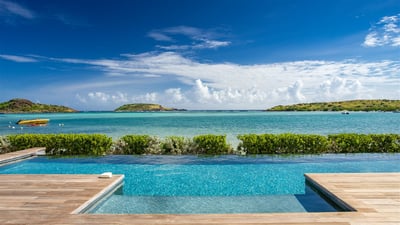 Pool & Terrace