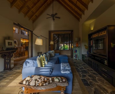 Luxury Villa Photo #48