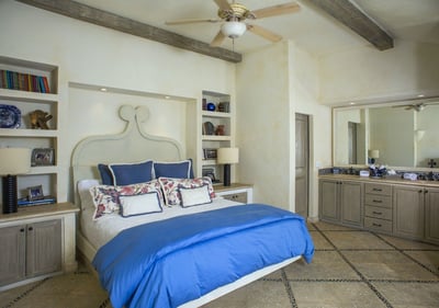 Luxury Villa Photo #15
