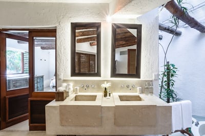 Luxury Villa Photo #28