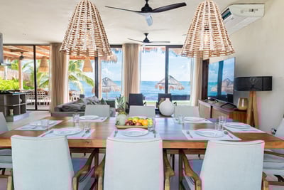 Luxury Villa Photo #18