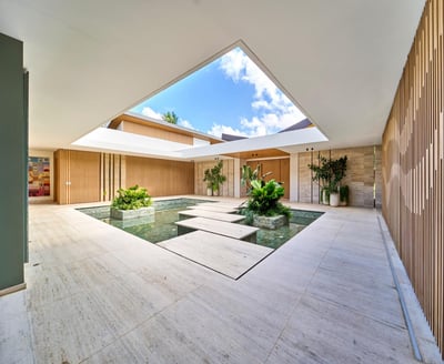 Luxury Villa Photo #19