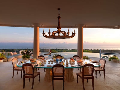 Luxury Villa Photo #8