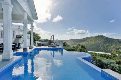 Luxury Villa Photo #2