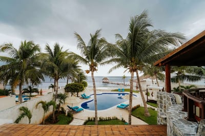 Luxury Villa Photo #7
