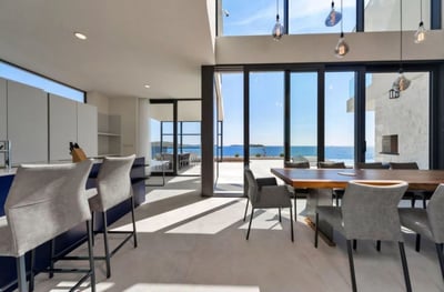 Luxury Villa Photo #17