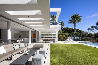 Luxury Villa Photo #9