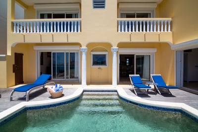 Luxury Villa Photo #3