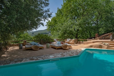 Luxury Villa Photo #4
