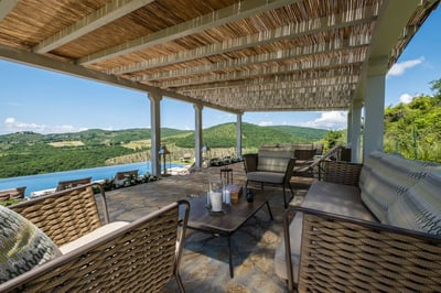 Luxury Villa Photo #4