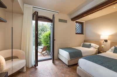 Luxury Villa Photo #40