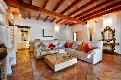 Luxury Villa Photo #26