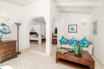 Luxury Villa Photo #25
