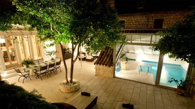 Luxury Villa Photo #4