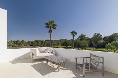 Luxury Villa Photo #11