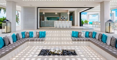 Luxury Villa Photo #15