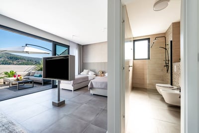 Luxury Villa Photo #57