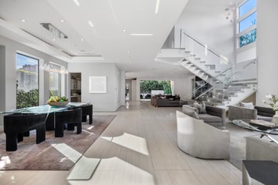 Luxury Villa Photo #14