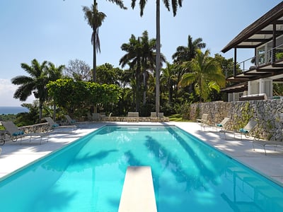 Luxury Villa Photo #2