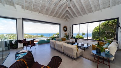 Luxury Villa Photo #15