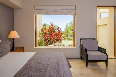 Luxury Villa Photo #40