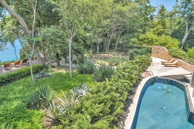 Luxury Villa Photo #11