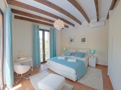 Luxury Villa Photo #35