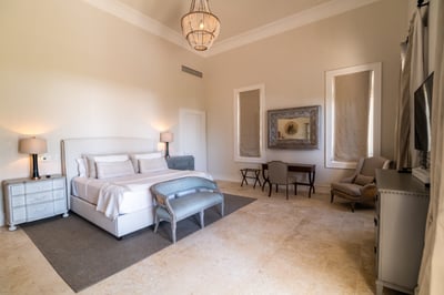 Luxury Villa Photo #51