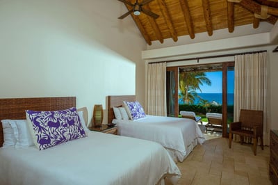 Luxury Villa Photo #33