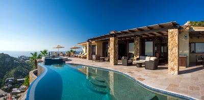 Luxury Villa Photo #7