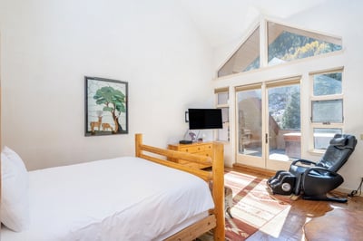 Luxury Villa Photo #9